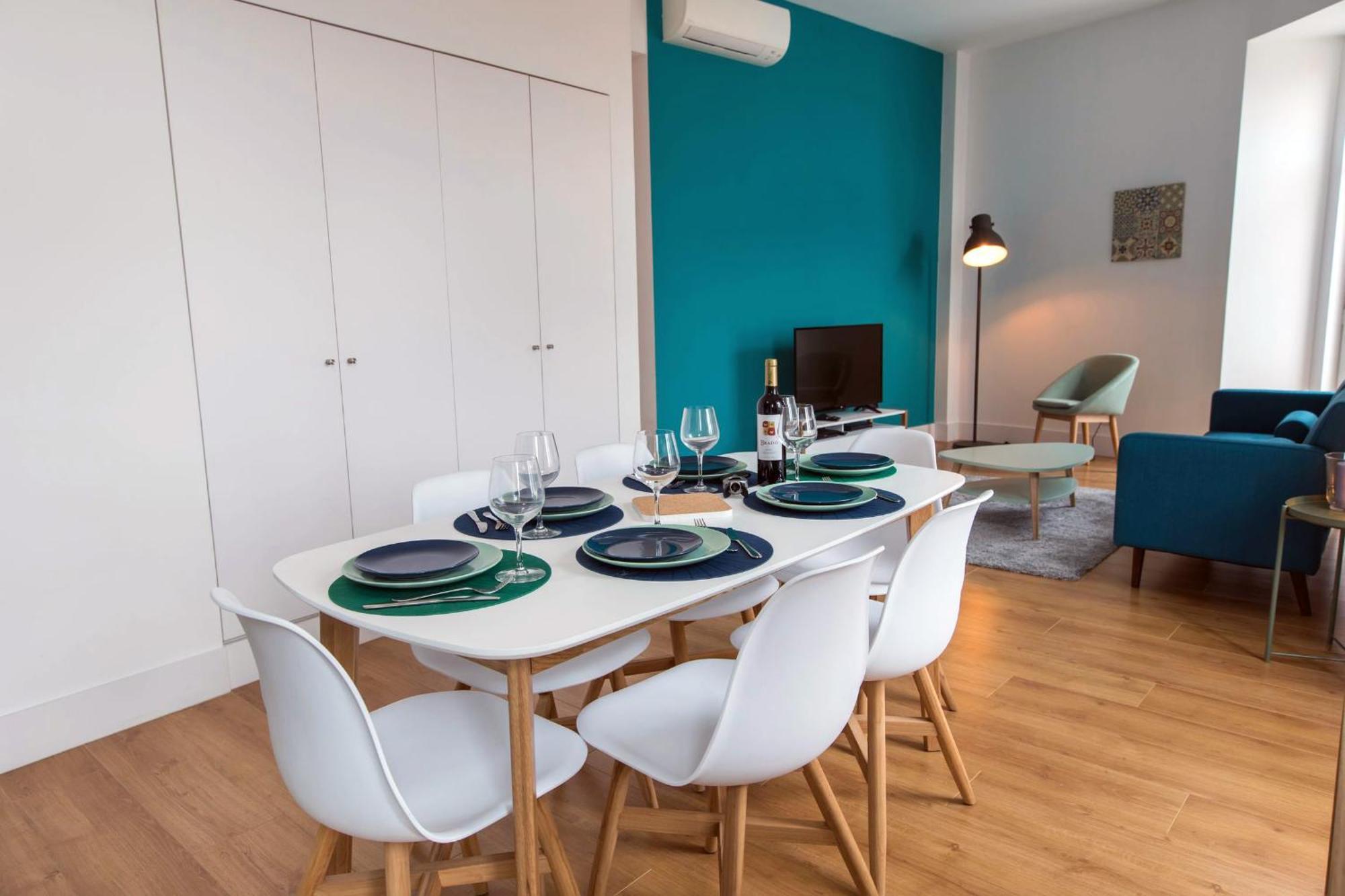 Sunny 3Bdr Apartment In Graca By Lovelystay Лиссабон Экстерьер фото