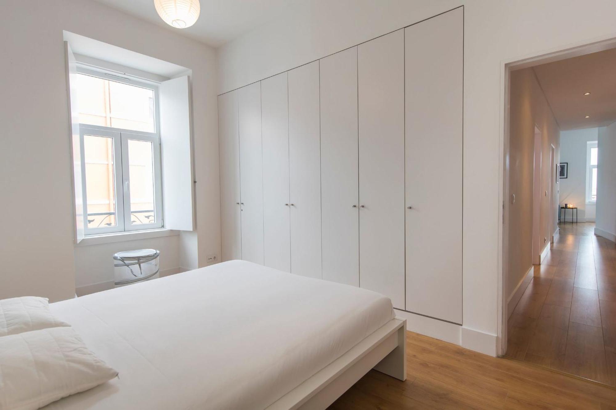 Sunny 3Bdr Apartment In Graca By Lovelystay Лиссабон Экстерьер фото